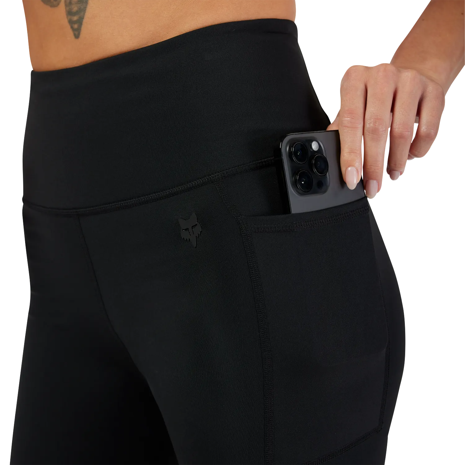 WOMEN'S MOTIVE BIKER SHORT (Black) | Fox Racing