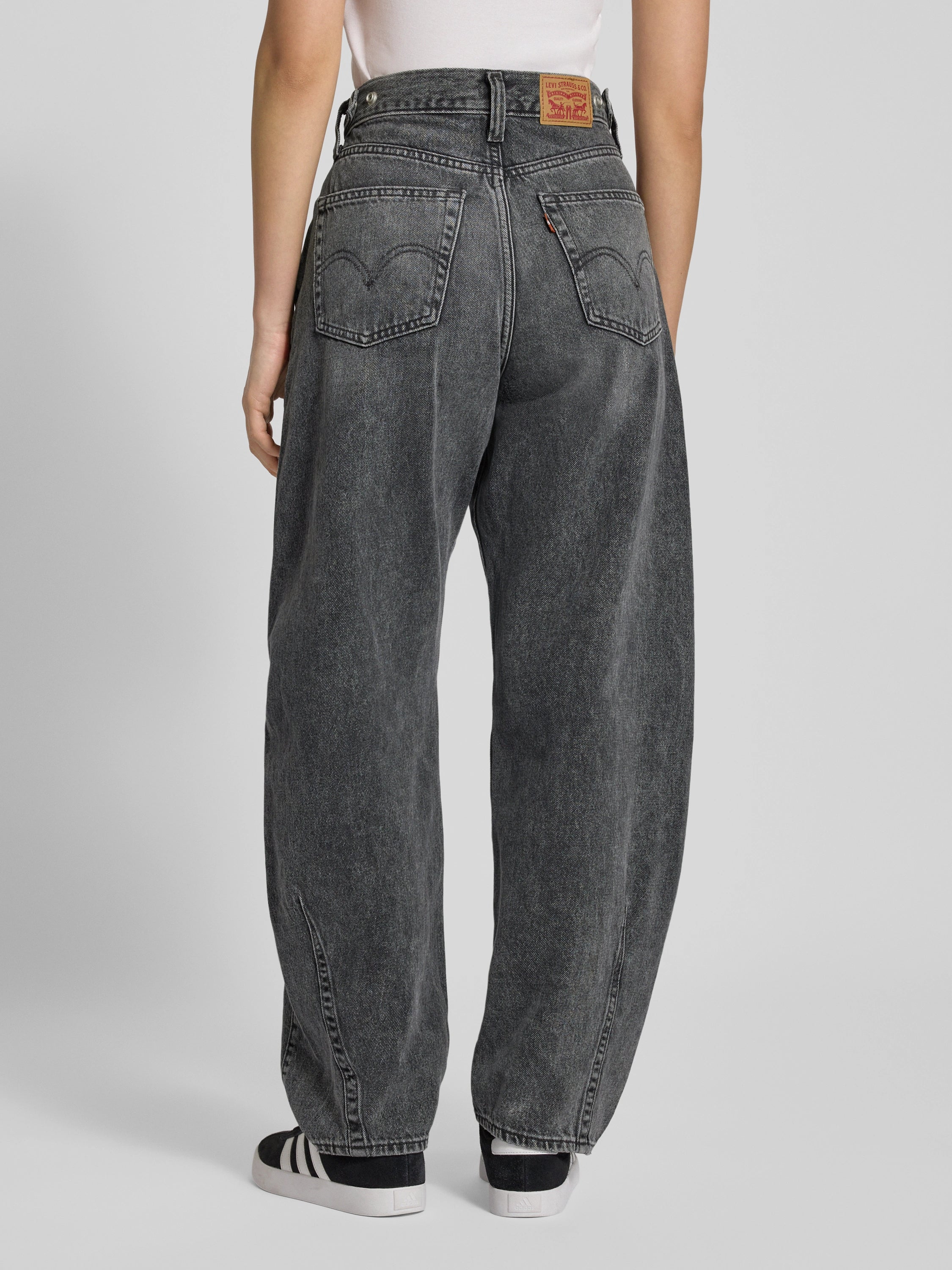 WOMEN'S CINCH BARREL JEANS (Past Lives) | LEVI'S
