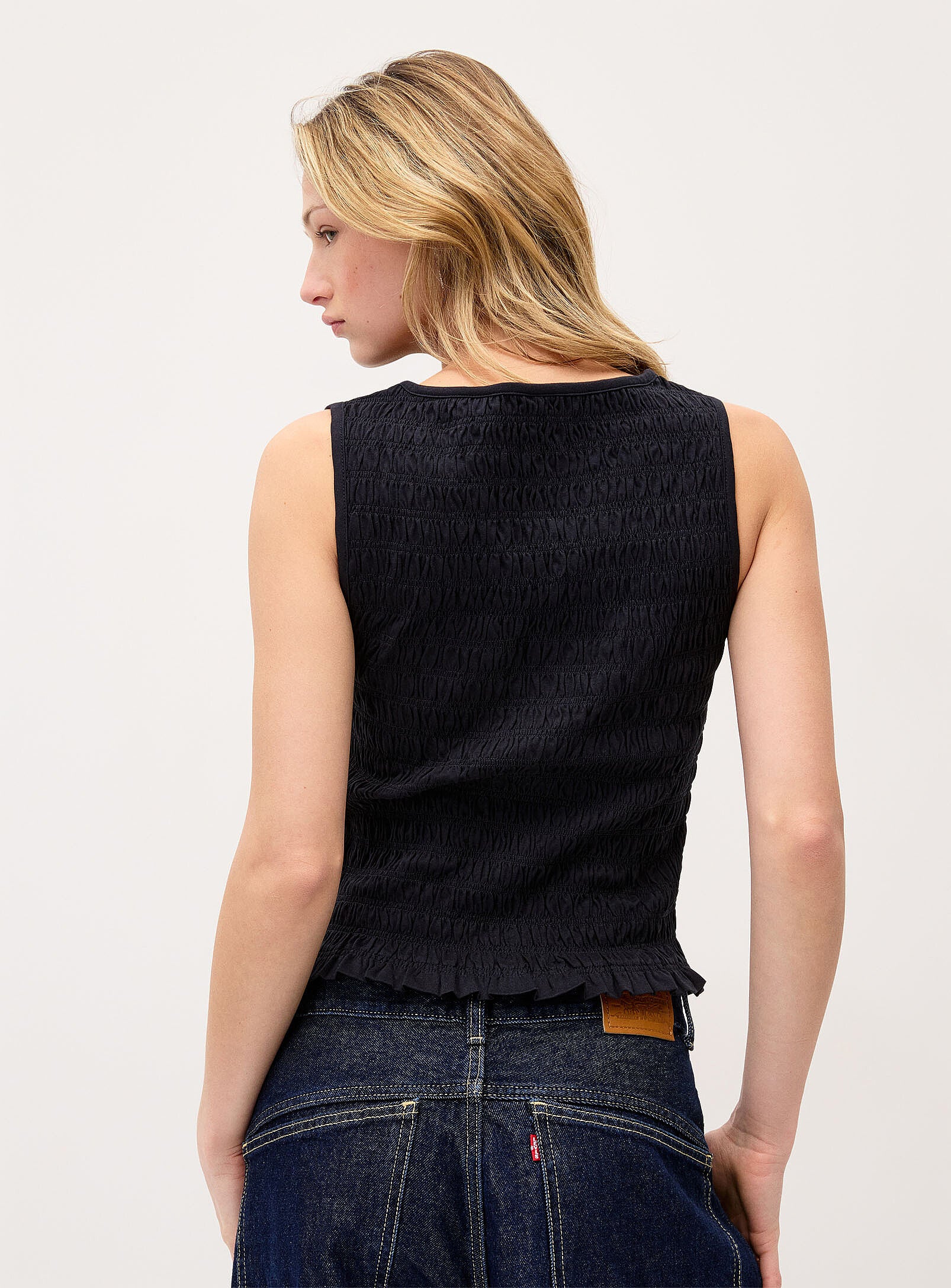 BELLA SMOCKED TOP (Anthracite Night) | LEVI'S