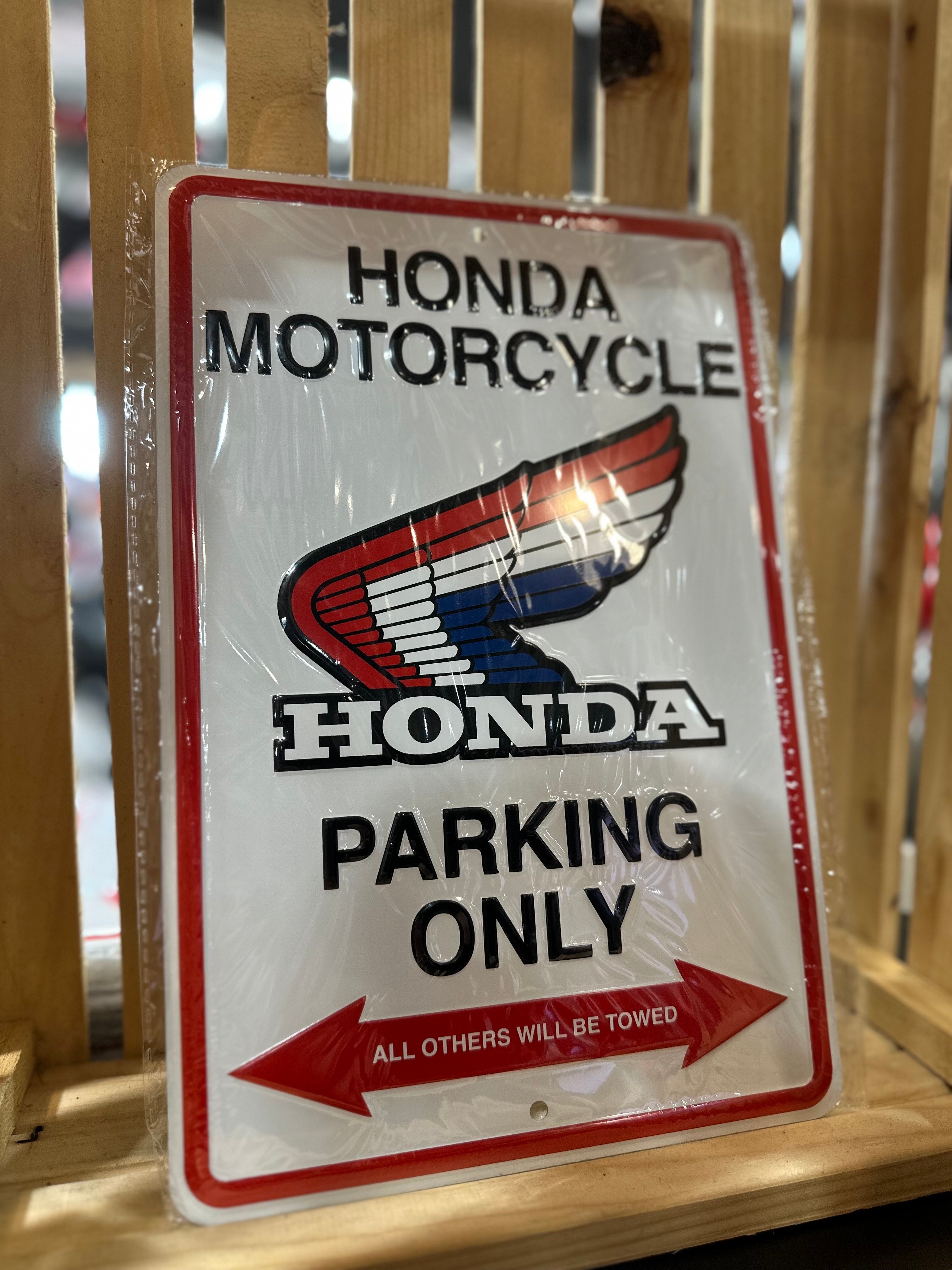 ALUMINUM METAL PARKING SIGN (ENGLISH)