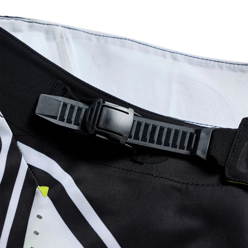 SE ULTRA PANT (Proton Black) | TLD
