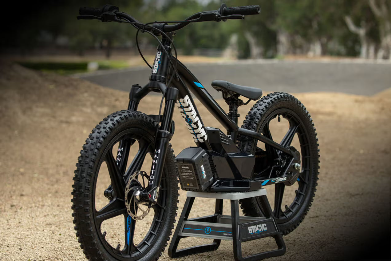 STACYC 20EDRV BRUSHLESS W/MANITOU FORKS