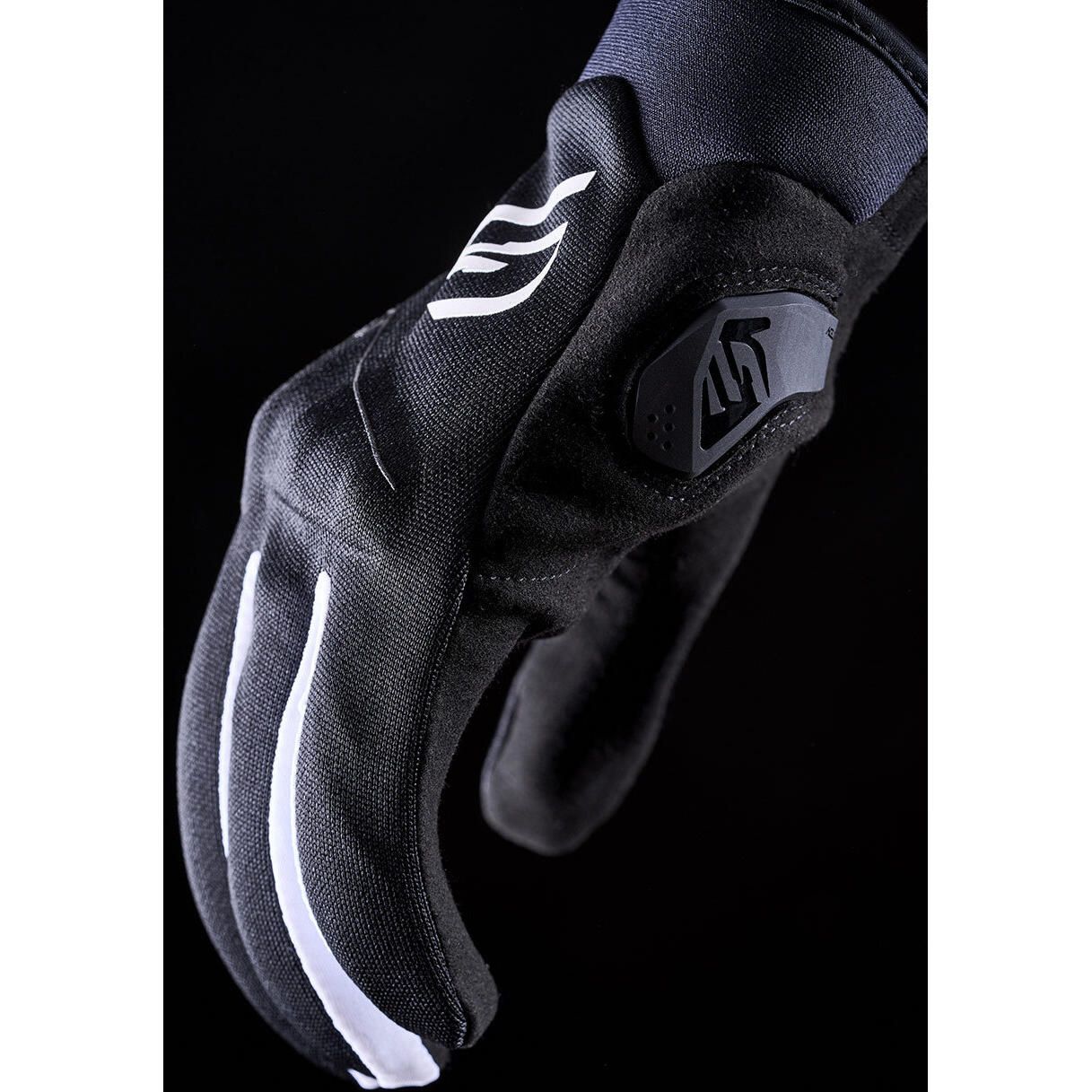 GLOBE EVO GLOVES (Black/White) | Five