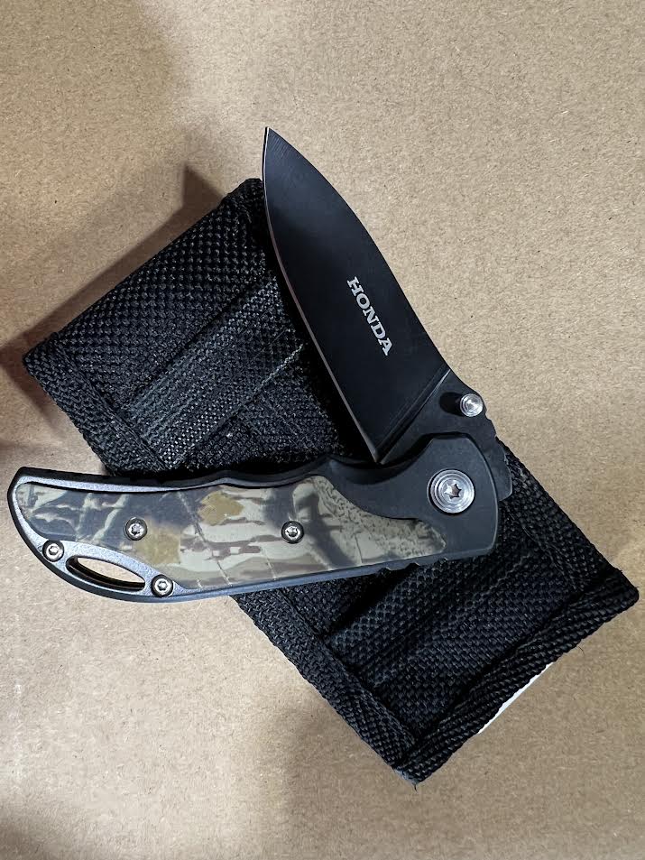 Pocket Camo Knife