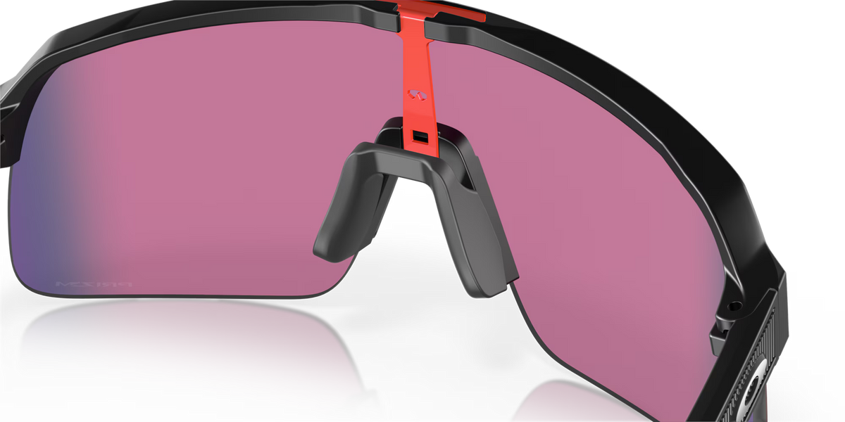 SUTRO LITE SUNGLASSES (MATTE BLACK PRIZM) | OAKLEY