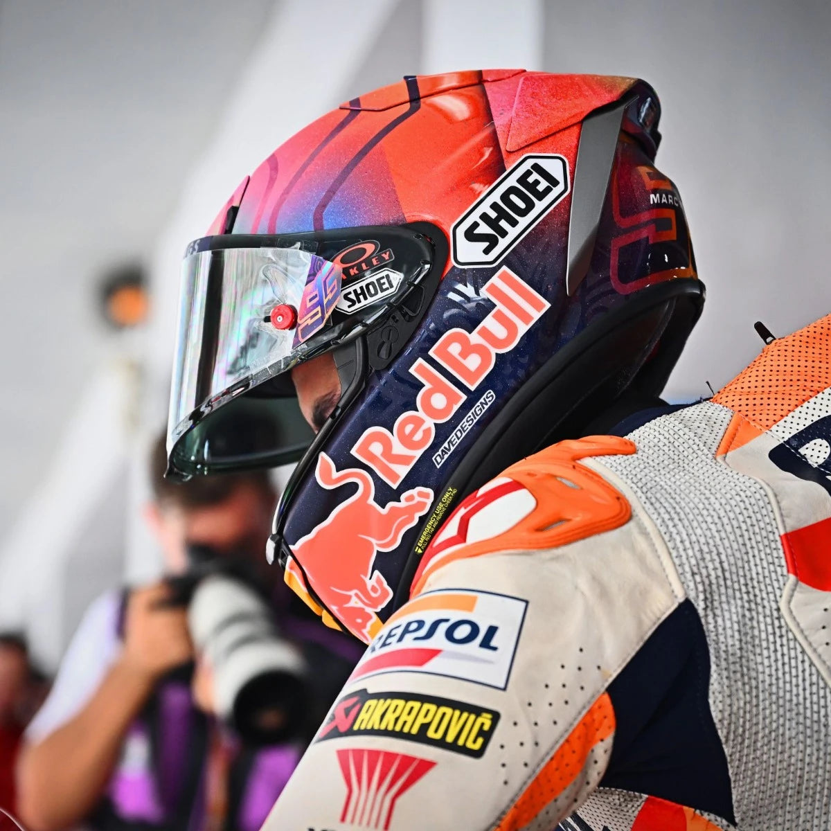 X-FIFTEEN MARQUEZ HOLIGRAPHIC TC-1 FULL FACE HELMET | SHOEI