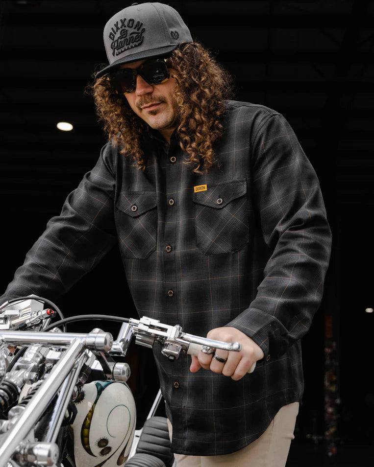MEN'S MAMA TRIED 2025 FLANNEL | DIXXON