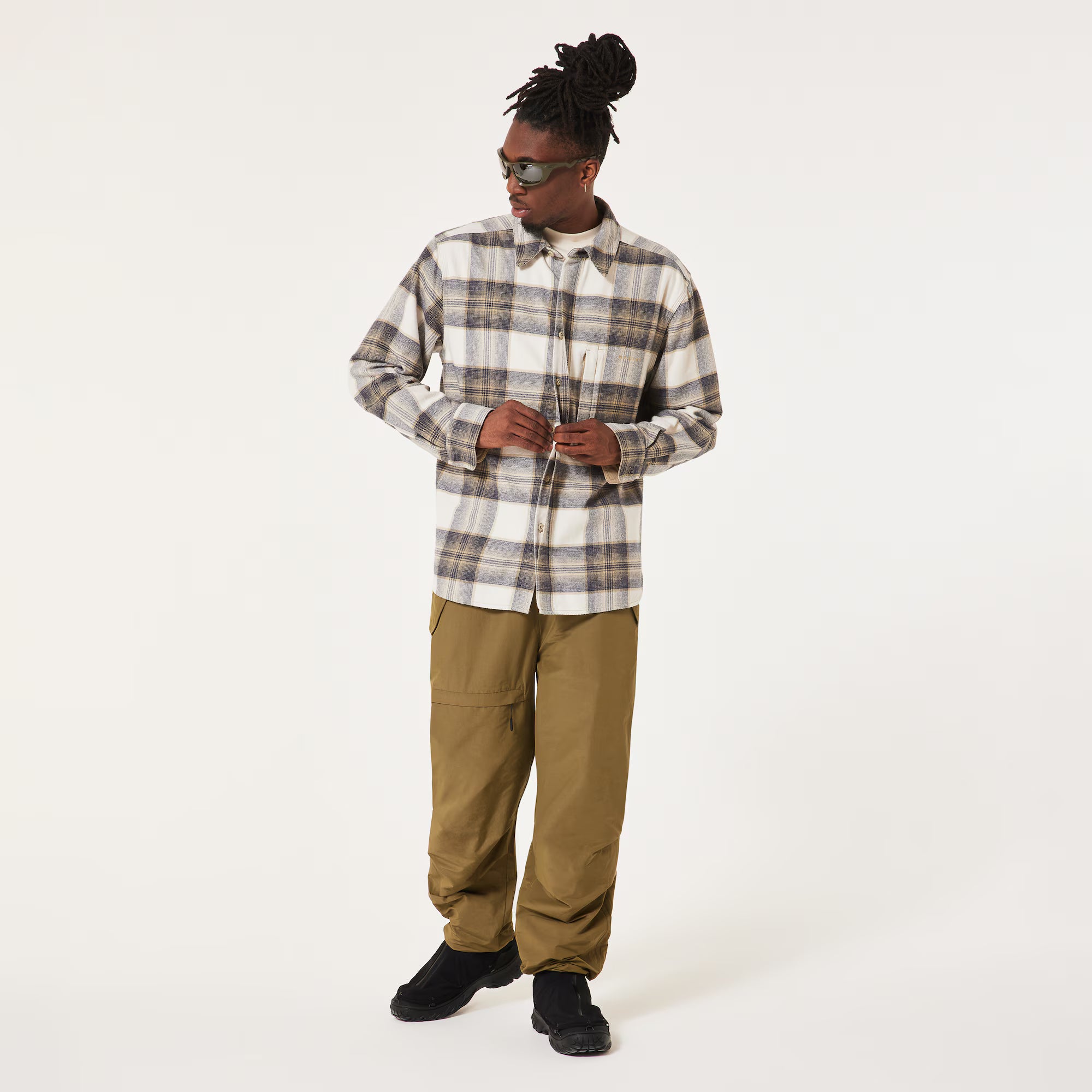 PLAID LONG SLEEVE SHIRT (White/Black/Pebble) | OAKLEY