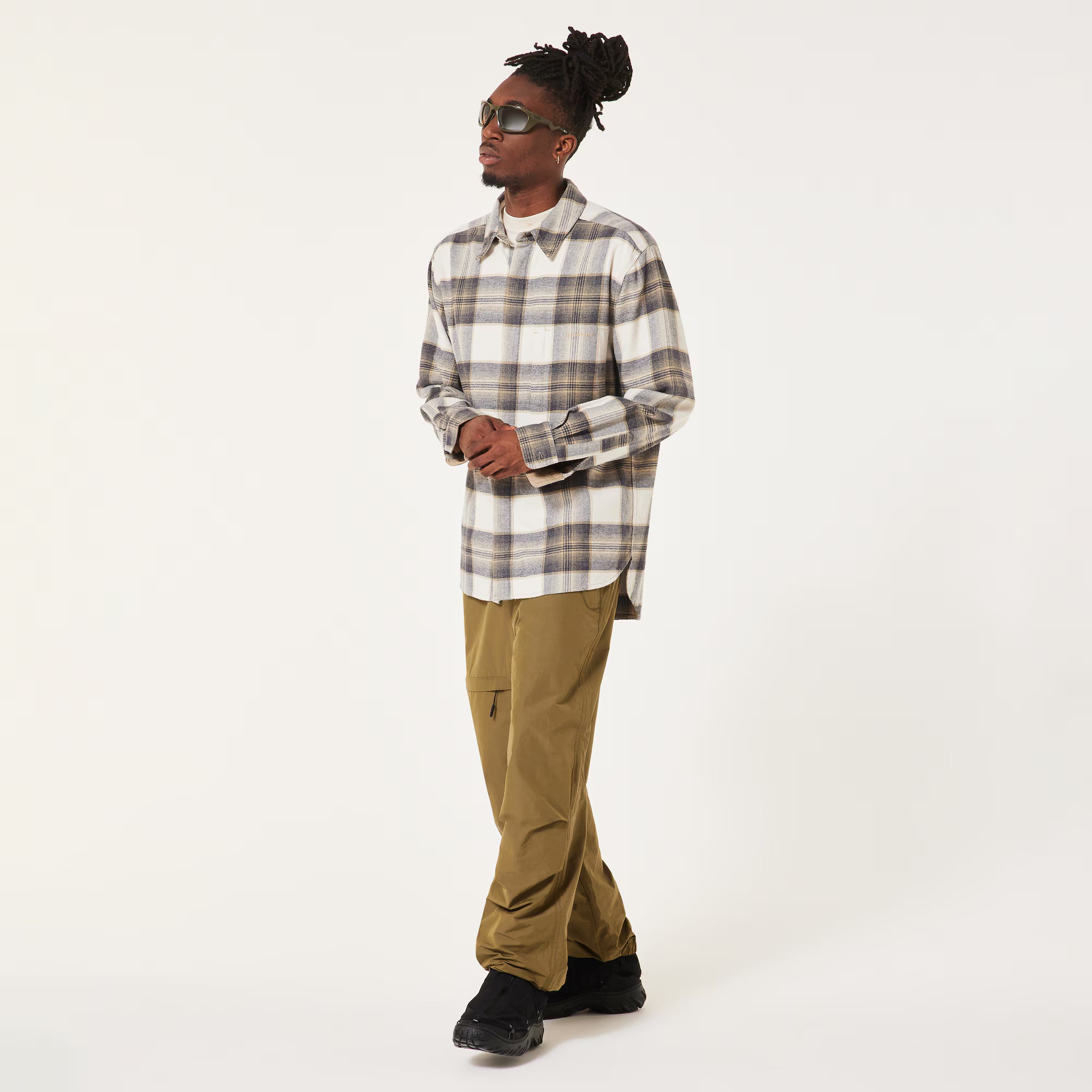 PLAID LONG SLEEVE SHIRT (White/Black/Pebble) | OAKLEY