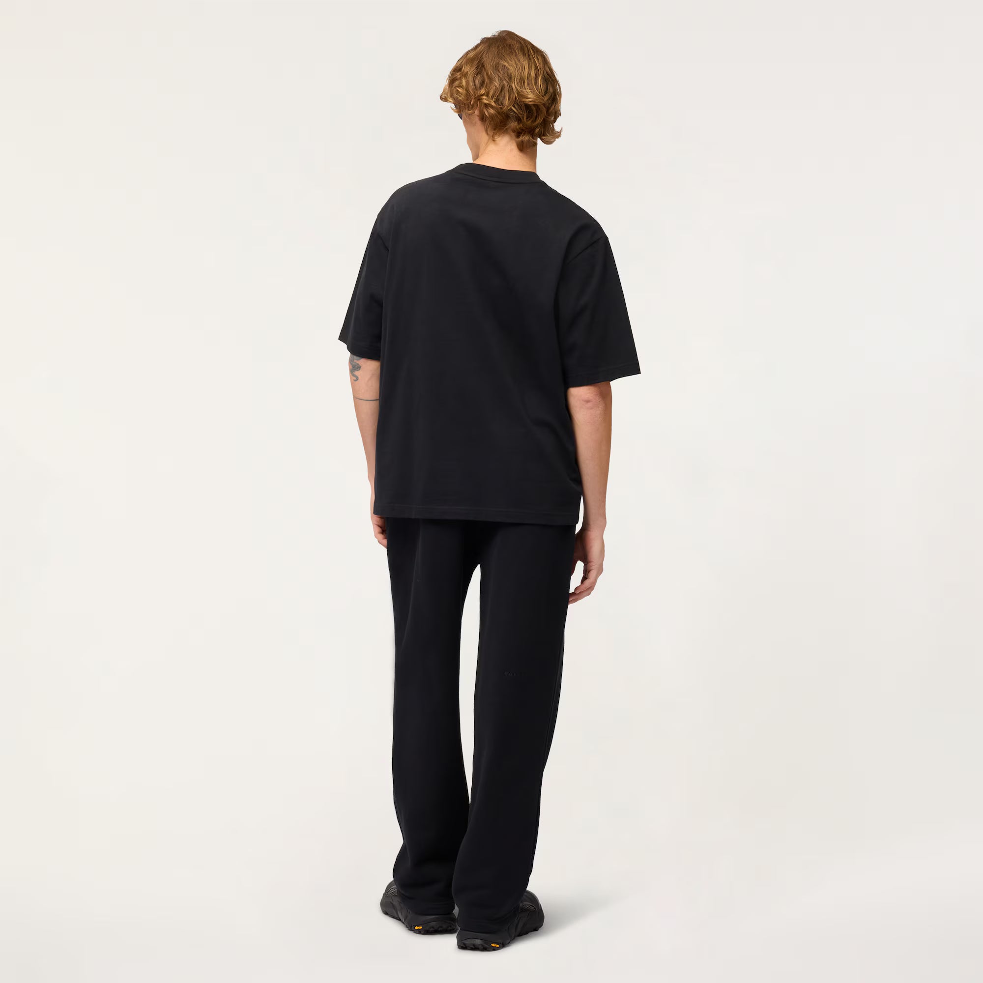 SOHO GEN SS TEE (Blackout) | OAKLEY