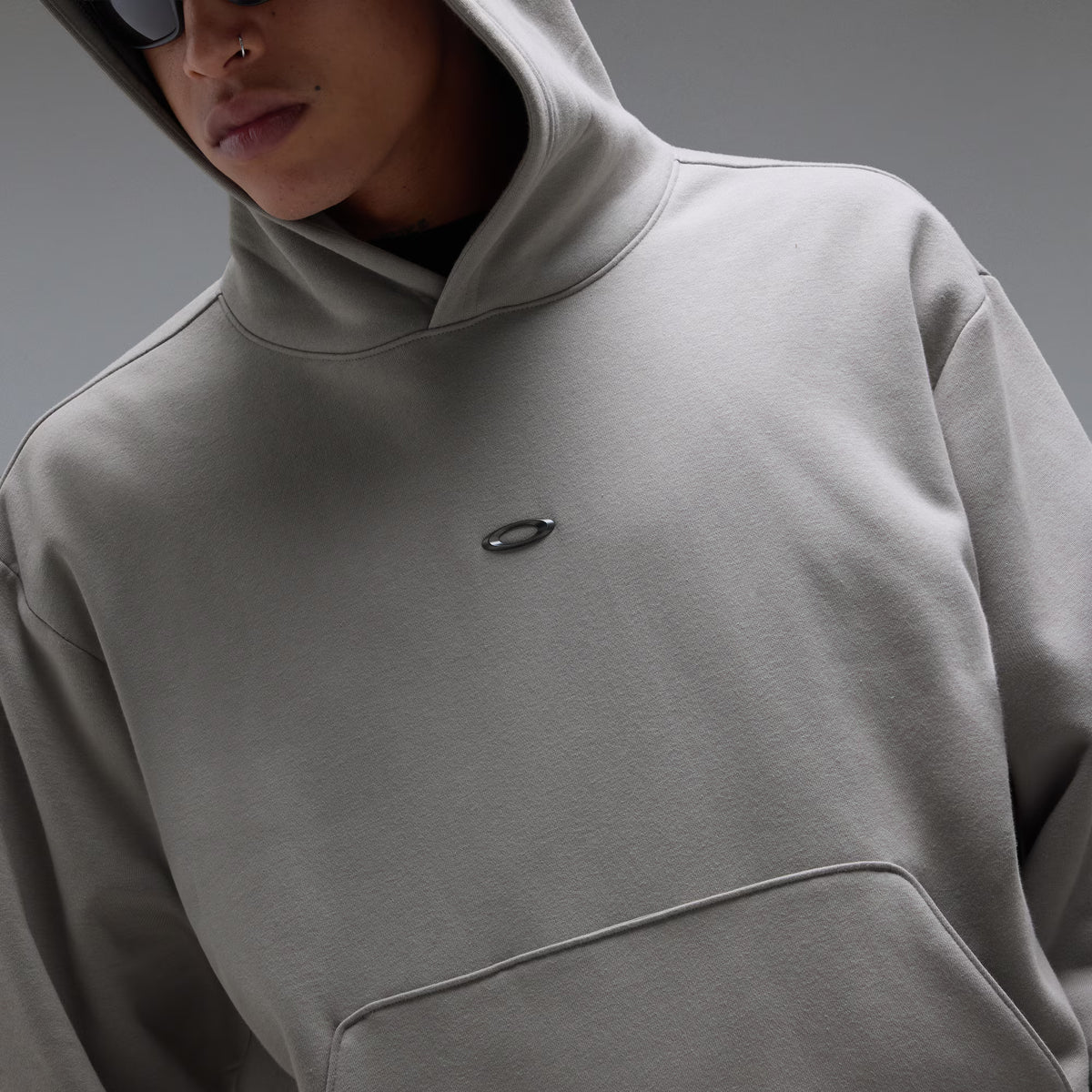METAL RISE HOODIE (Cement) | OAKLEY