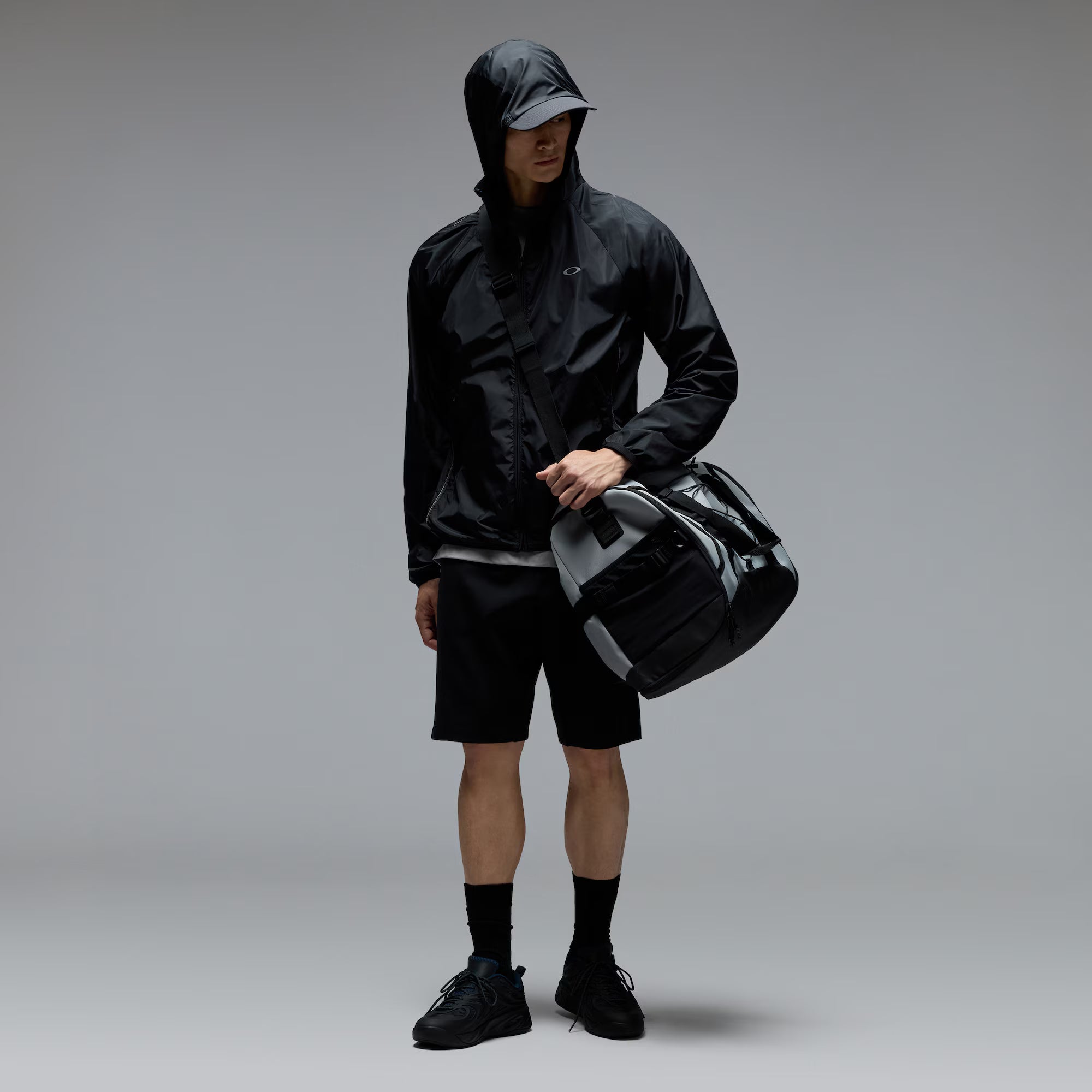 EDGE FORCE WINDBREAKER (Pitch Black) | OAKLEY