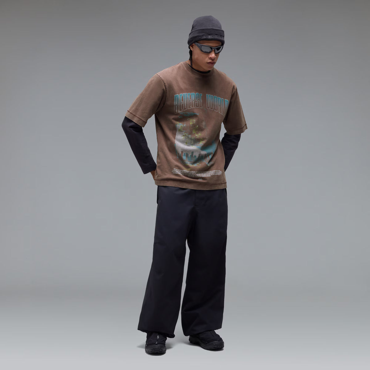 REVERSE WORLD TEE (Dark Umber) | OAKLEY