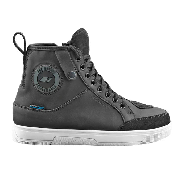 WOMEN'S GLORIOUS AND FREE MOTO SHOE (Black/White) | Joe Rocket