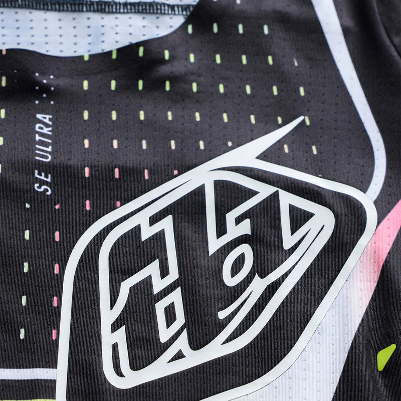 SE ULTRA JERSEY (Proton Black) | TLD
