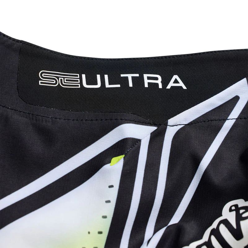 SE ULTRA PANT (Proton Black) | TLD