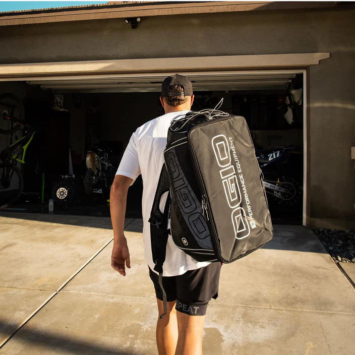 GRAVITY DUFFLE BLACK/SILVER