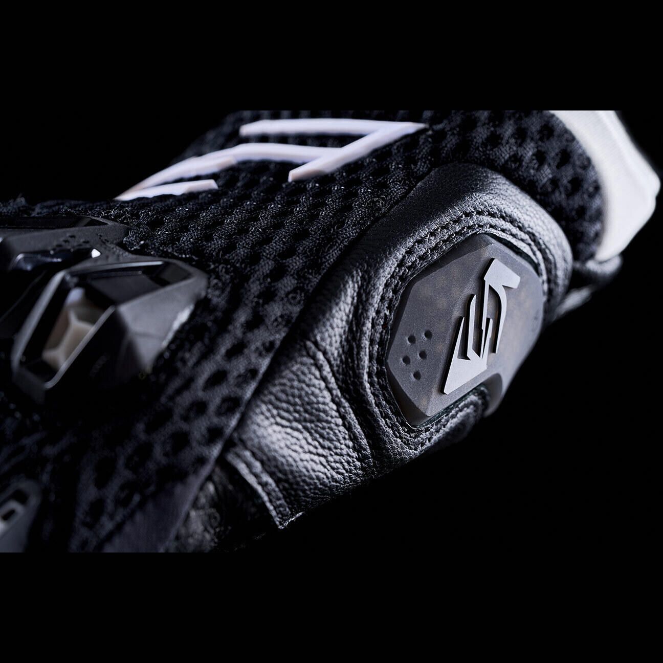 STUNT EVO 2 AIRFLOW WOMENS GLOVES (Black/White) | FIVE